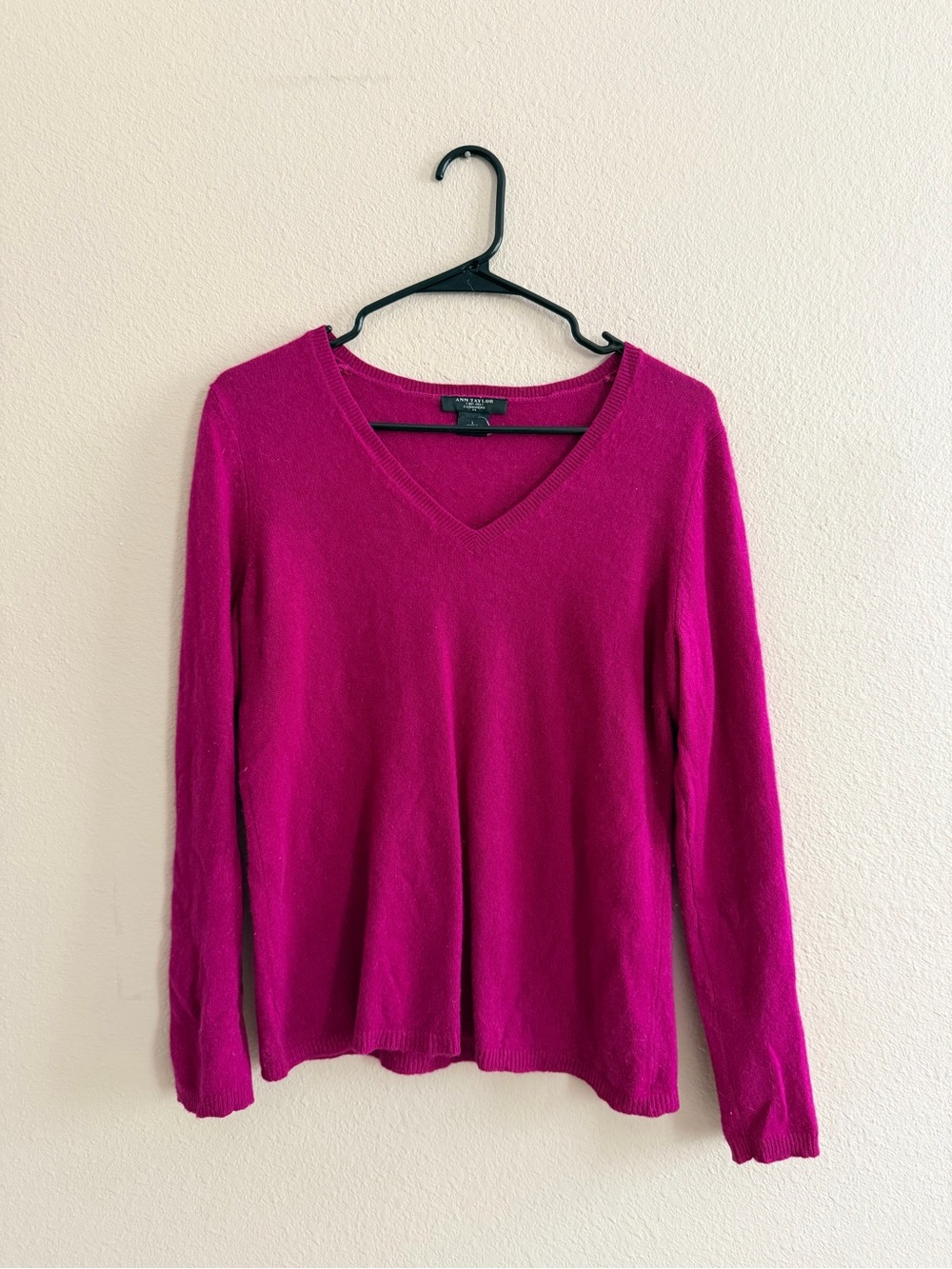 Ann Taylor Cashmere V Neck Sweater